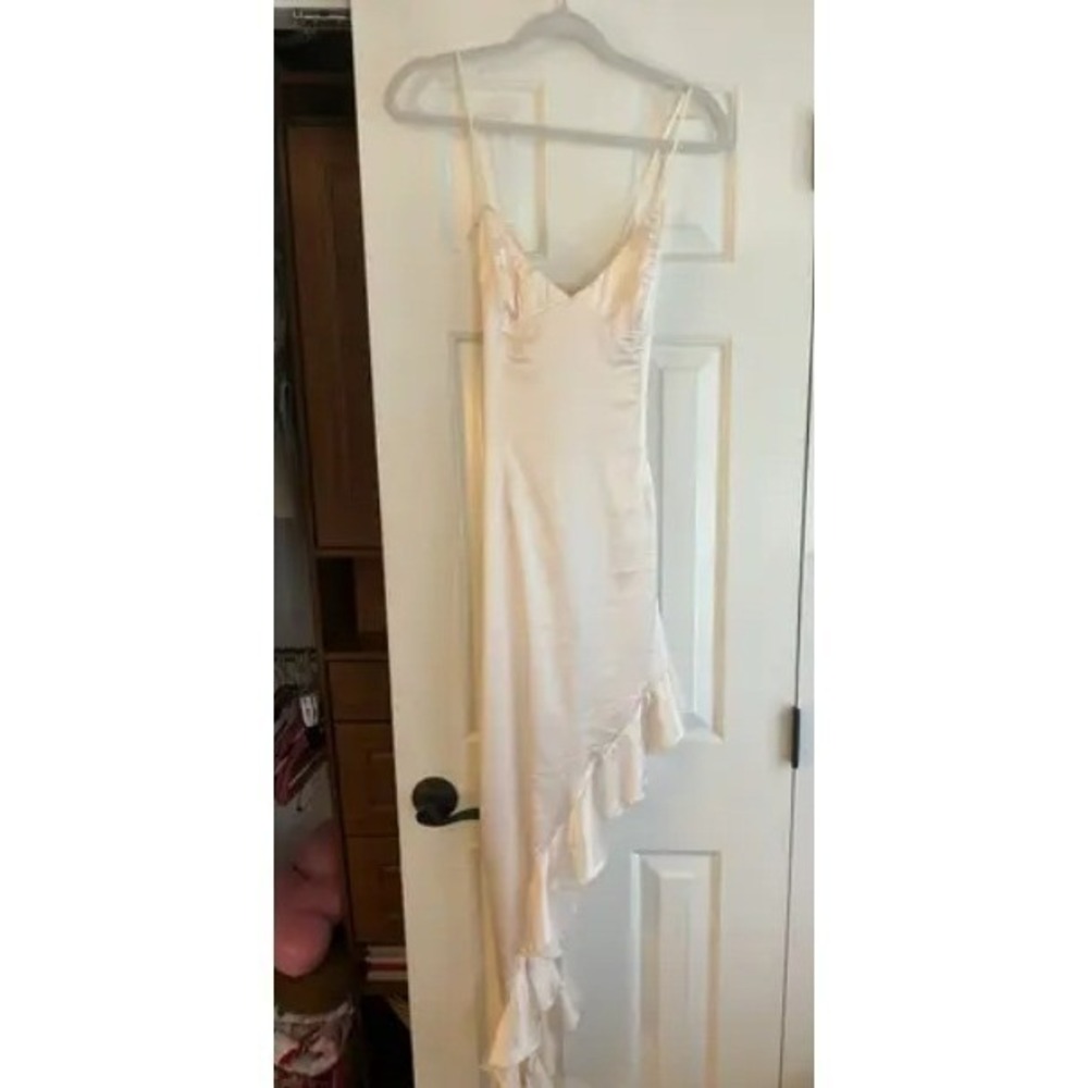 REVOLVE NWOT More‎ to Come Milly Asymmetrical Dress - Ivory - Medium - Picture 3 of 7